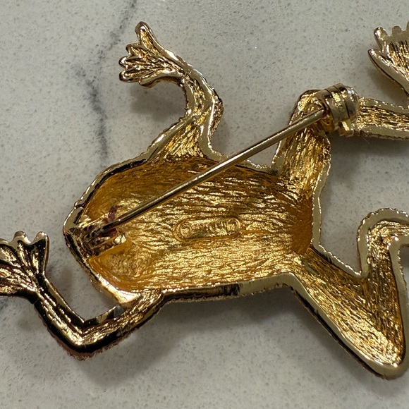 Dior Gold Textured Frog Brooch - Picture 3 of 4